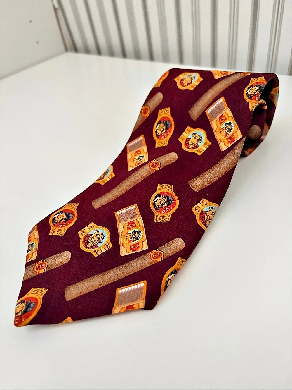 Silk Cigar Pattern Tie in Burgundy